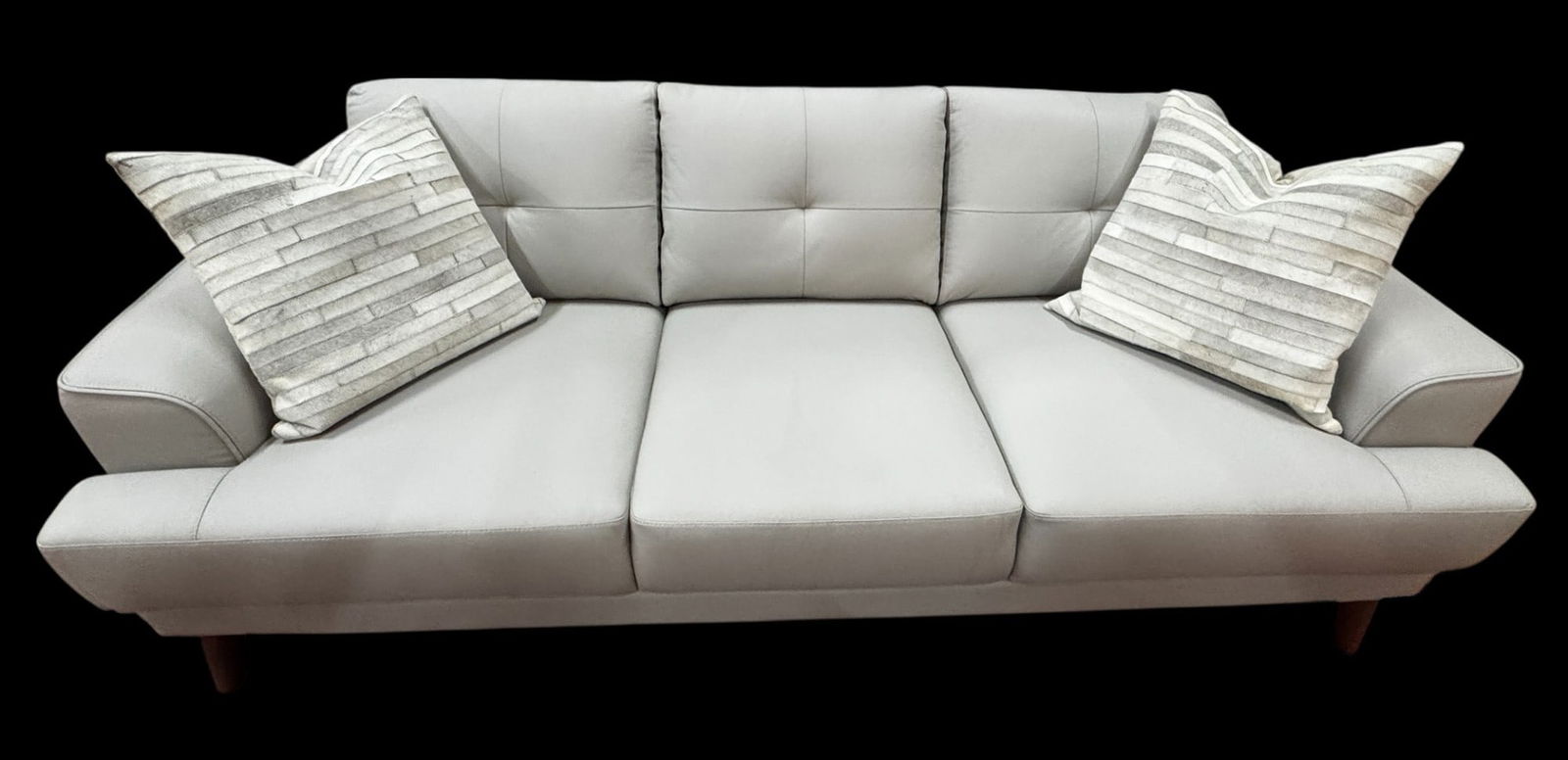 VERY NICE MODERN GRAY LEATHER SOFA: VERY NICE MODERN GRAY LEATHER SOFA (new) in. by Width: 86 in. by Depth: 37