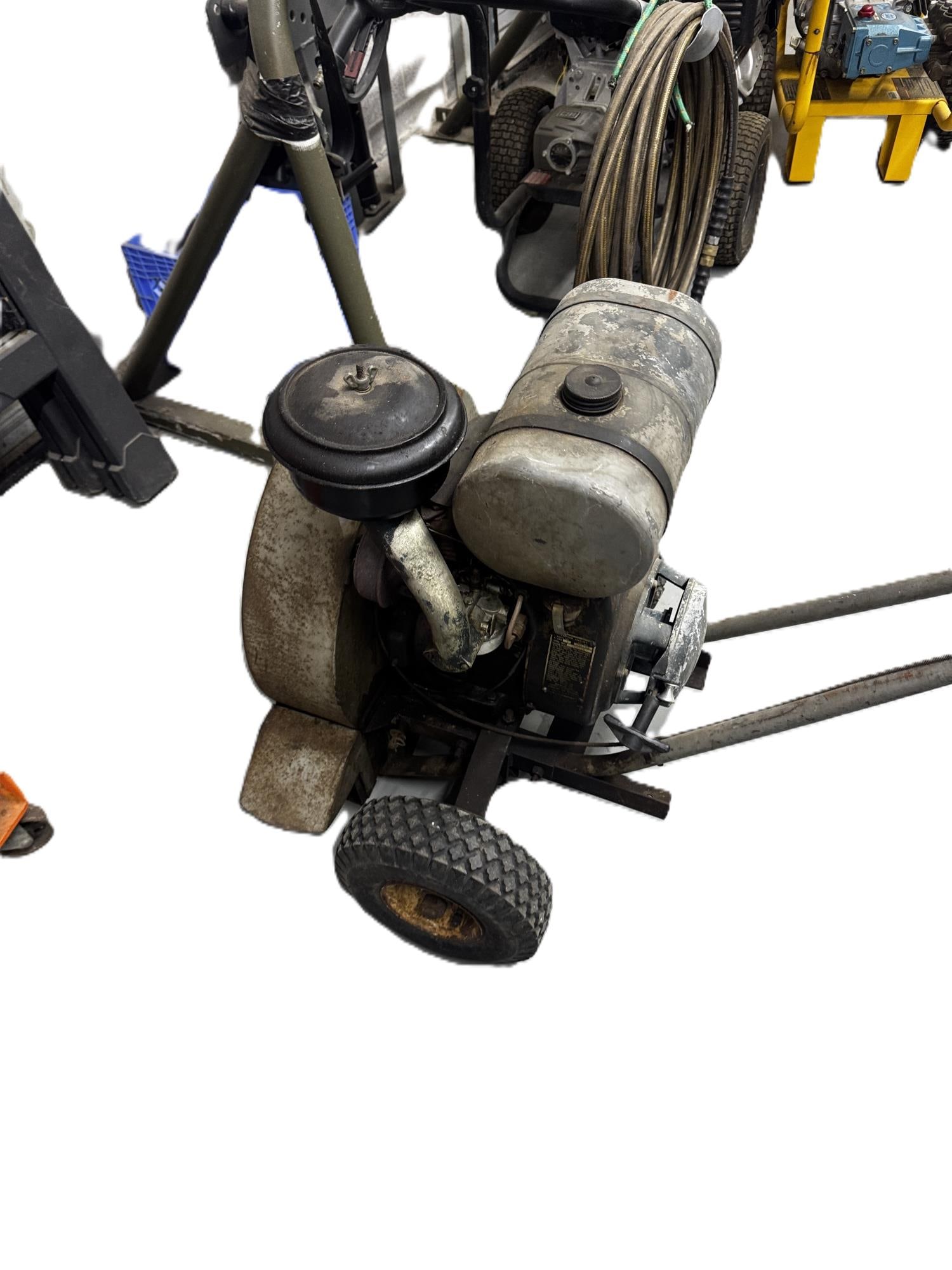 VINTAGE HOMELITE GENERATOR: VINTAGE HOMELITE GENERATOR