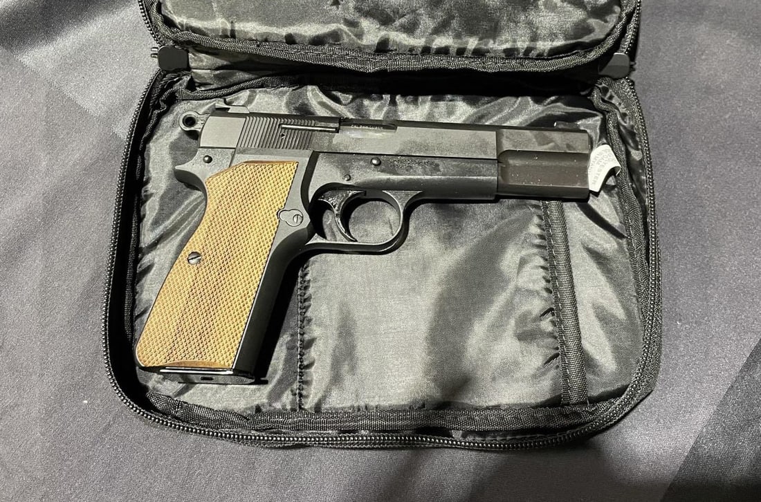 SPRINGFIELD SA-35 9MM PISTOL: SPRINGFIELD SA-35 9MM 4.7" BLACK PISTOL. (L114) SERIAL #HP15823.