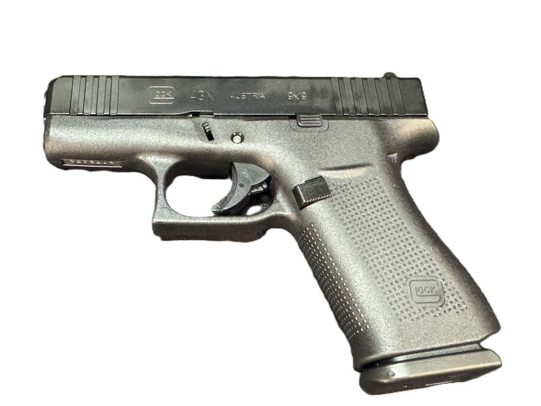 GLOCK G43X 9MM PISTOL: GLOCK G43X 9MM PISTOL. NEW IN CASE. (24) SERIAL NUMBER PX4350201. (L617)