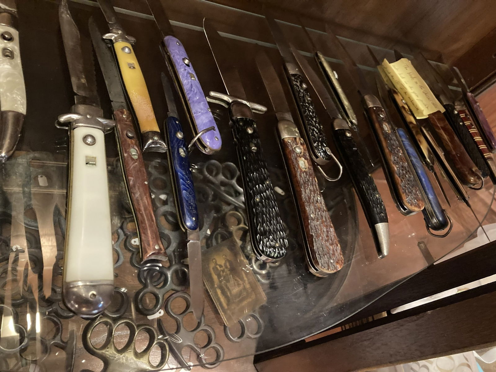 ANTIQUE AMERICAN SWITCHBLADE COLLECTION - 4