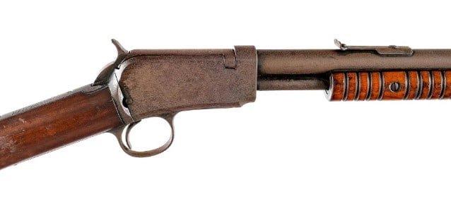 Ithaca / SKB 600 20Ga Over/Under Shotgun: Ithaca/SKB model 600 chambered in 20 Gauge for 3" shells with 28" vented rib over/under barrels. The top bore has a fixed FULL choke and the bottom bore has a fixed MOD choke. Blued finish with 