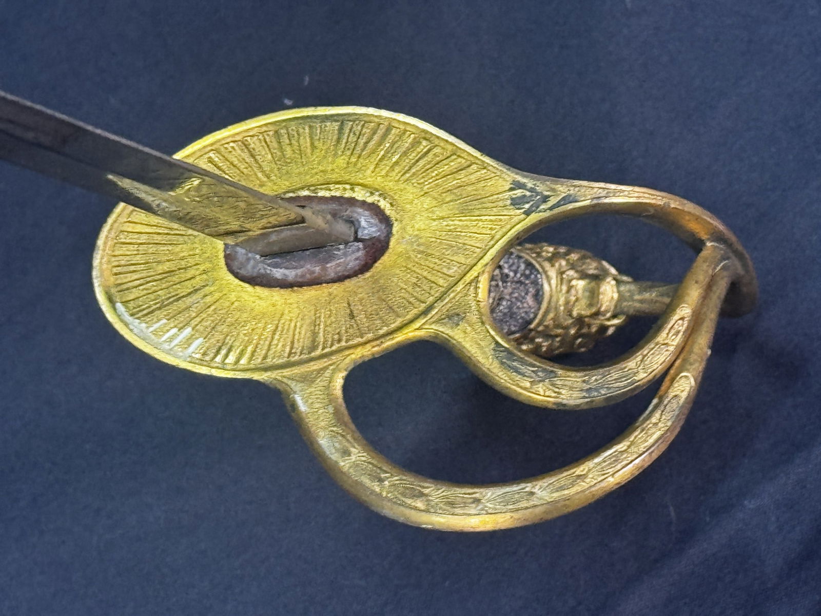 ANTIQUE US NAVAL SWORD - 3