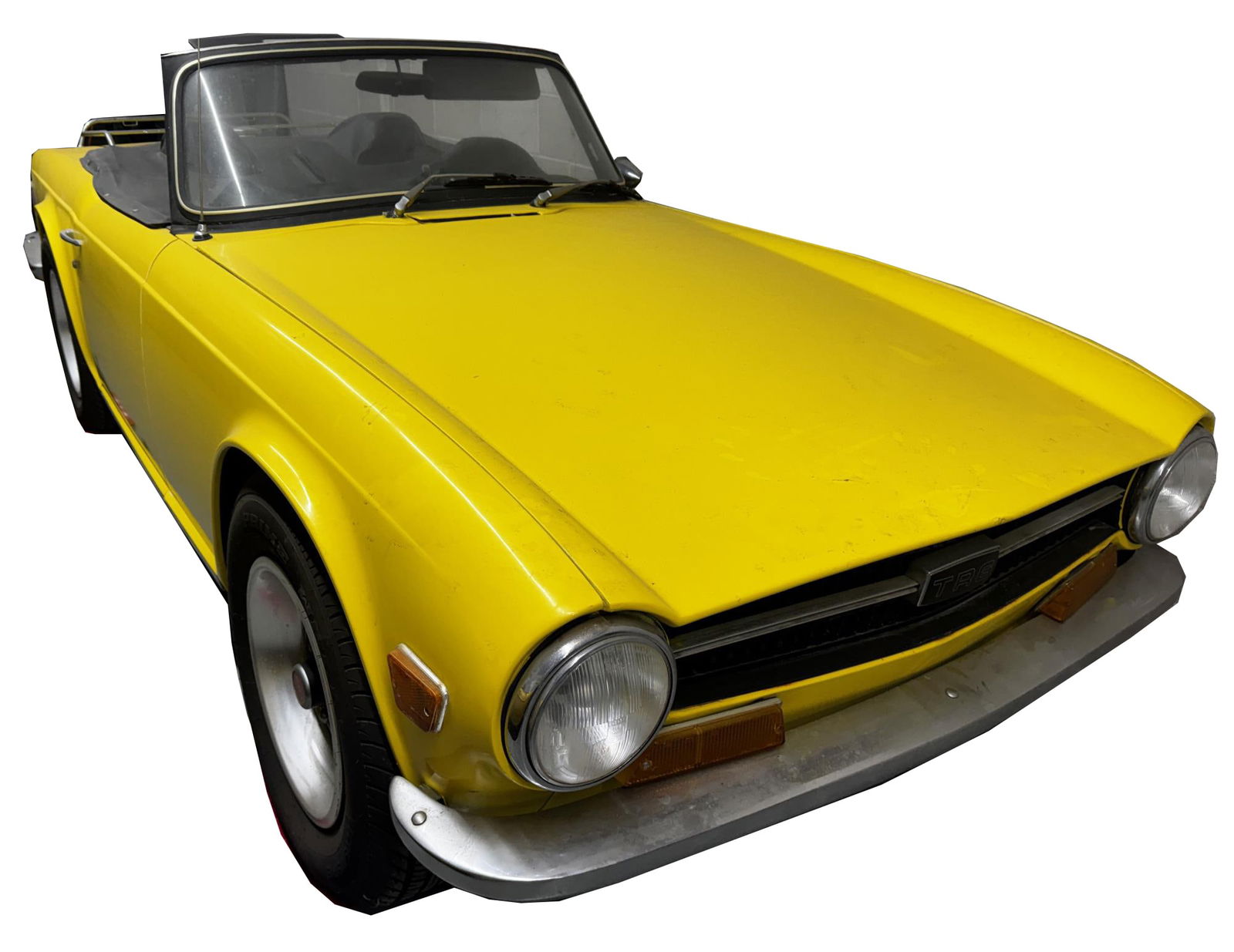 TRIUMPH TR6 1974, YELLOW: TRIUMPH TR6 1974, YELLOW, ENGINE AND CHASIS REBUILT , PAINT LESS THAN 100 MILES ( THIS CAR WAS IN RUNING CONDITION WHEN IT ARRIVED TO STORAGE 10 YEARS)