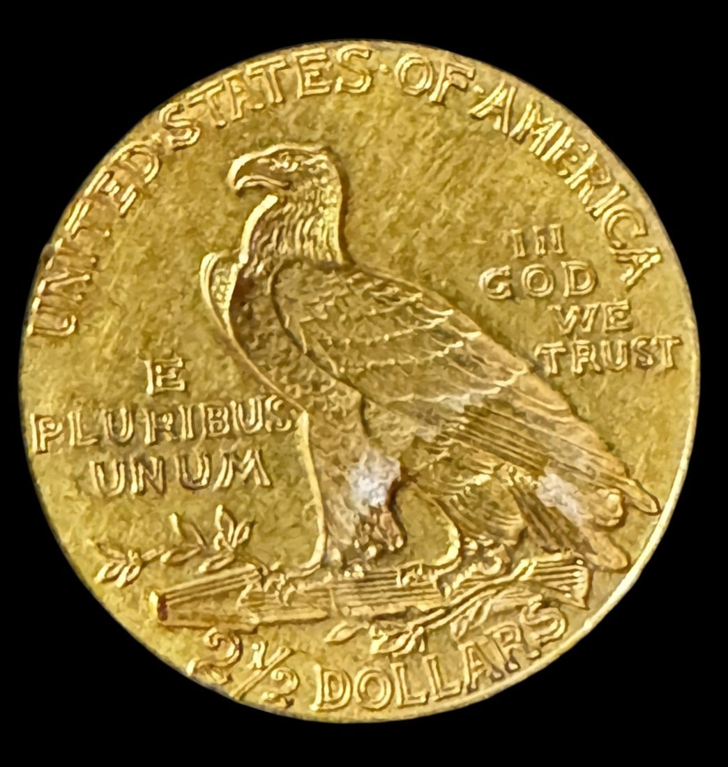 2 1/2 1928 INDIAN HEAD GOLD COIN: 2 1/2 1928 INDIAN HEAD GOLD COIN 4 GRAMS