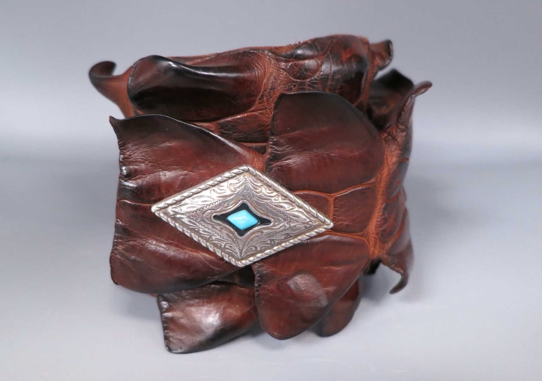 TURQUOISE & SILVER AUSTRAILIAN CROCODILE BRACELET: TURQUOISE & SILVER AUSTRAILIAN CROCODILE BRACELET. Height: 3 in. by Width: 13.5 in. by Depth: 5/8 in.