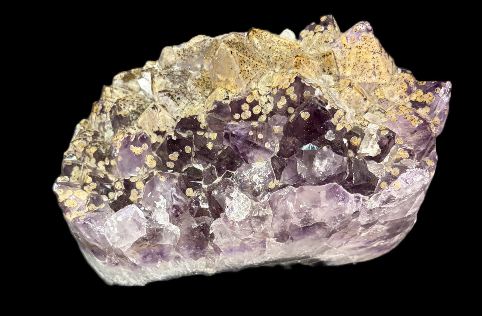 AMETHYST AND CALCITE SPECIMAN: AMETHYST AND CALCITE SPECIMAN 3.8kg Height: 5 in. by Width: 8 in. by Depth: 3 in.
