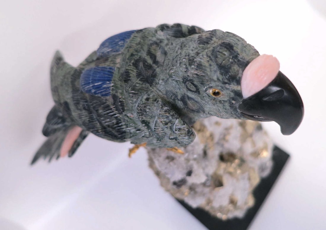 PERUVIAN PARROT ON SPECIMEN BASE - 10