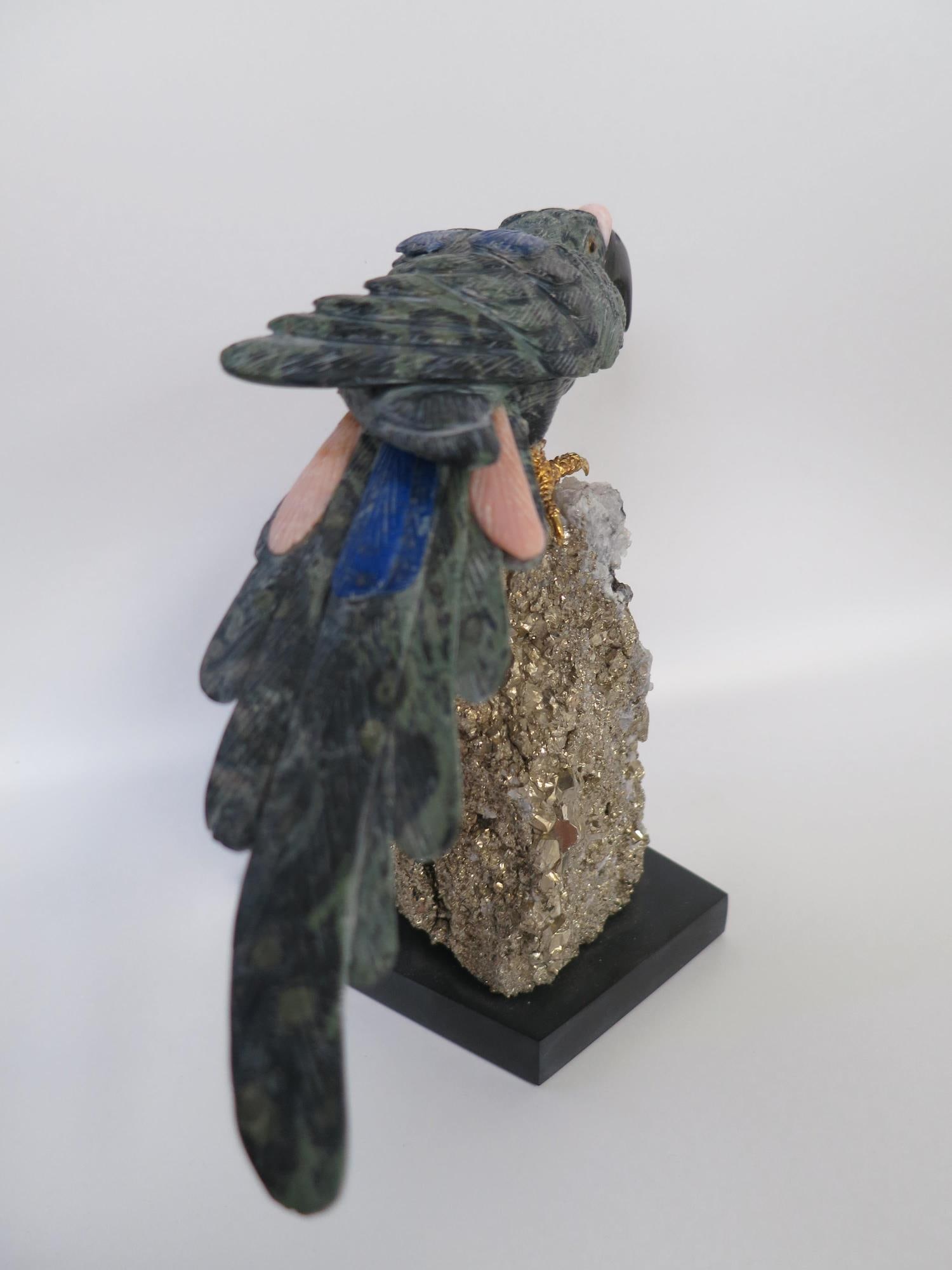 PERUVIAN PARROT ON SPECIMEN BASE - 4