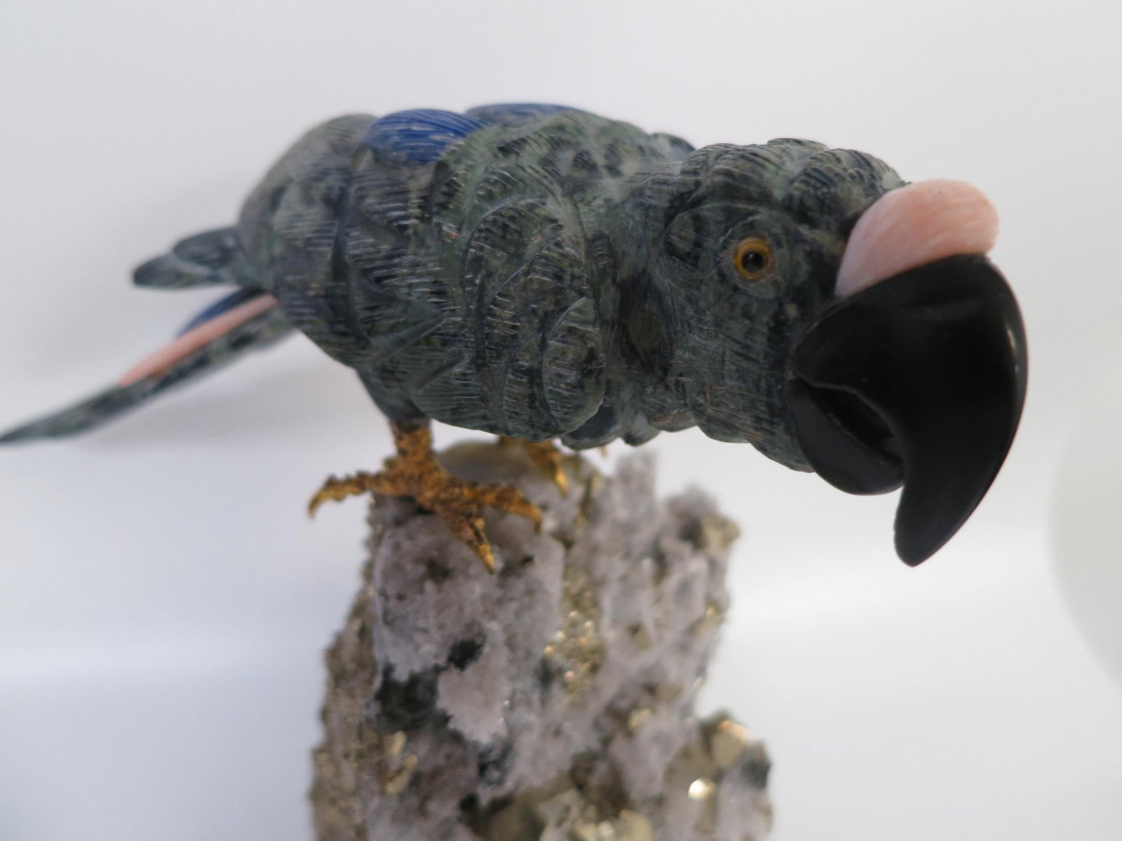 PERUVIAN PARROT ON SPECIMEN BASE - 8