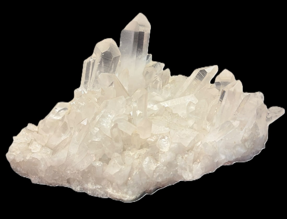 BEAUTIFUL NATURAL QUARTS POINTS FORMATION (1 of 3)