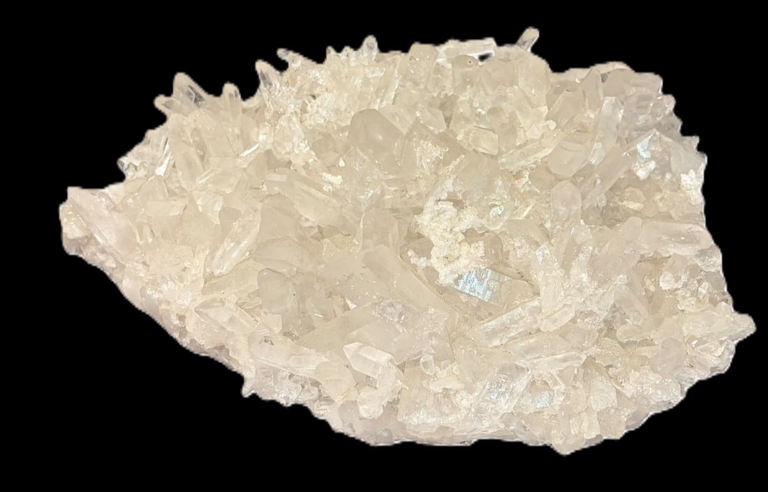 LARGE QUARTZ POINT FORMATION WITH CALCITE: LARGE QUARTZ POINT FORMATION WITH CALCITE 4.4lbs Height: 3 in. by Width: 9 in. by Depth: 7 IN.