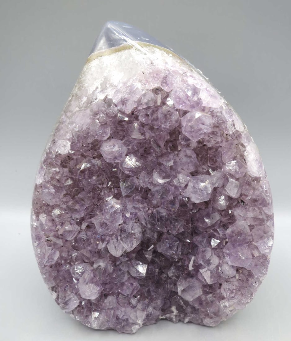 AMETHYST AGATE TEARDROP: AMETHYST AGATE TEARDROP. 0.7019KG. Height: 4.5 in. by Width: 3.5 in. by Depth: 2 in.