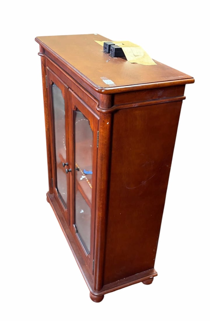 TWO-DOOR DISPLAY CABINET - 3