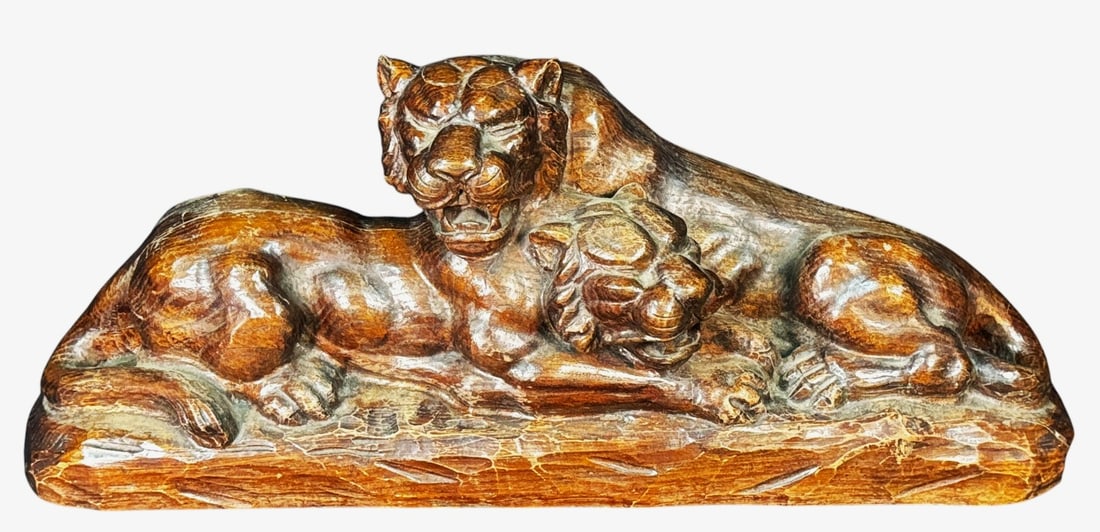 ANTIQUE WOOD CARVED LIONS: ANTIQUE WOOD CARVED LION SCULPTURE. Height: 9 in. by Width: 22