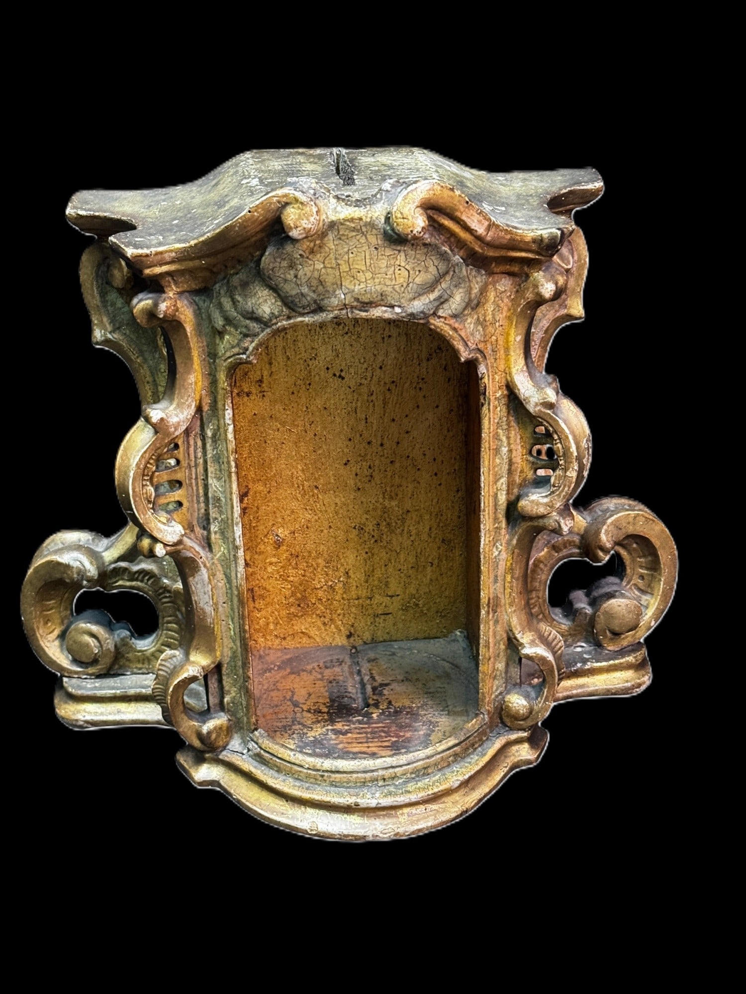 18th CENTURY BAROQUE ITALIAN POLYCHROME NICHE: 18th CENTURY BAROQUE ITALIAN POLYCHROME NICHE. Height: 12 in. by Width: 9