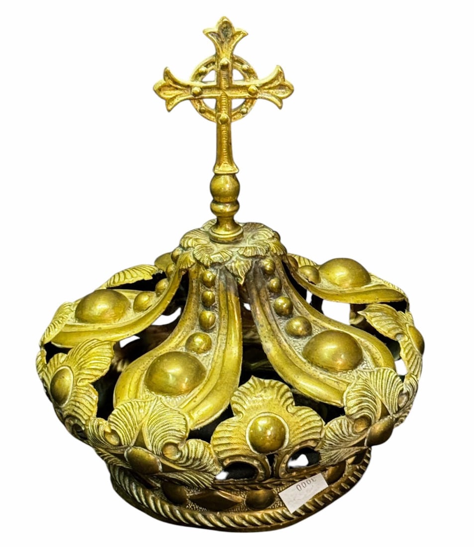 19th CENTURY BRASS CROWN: 19th CENTURY BRASS CROWN. Height: 9 in. by Width: 8