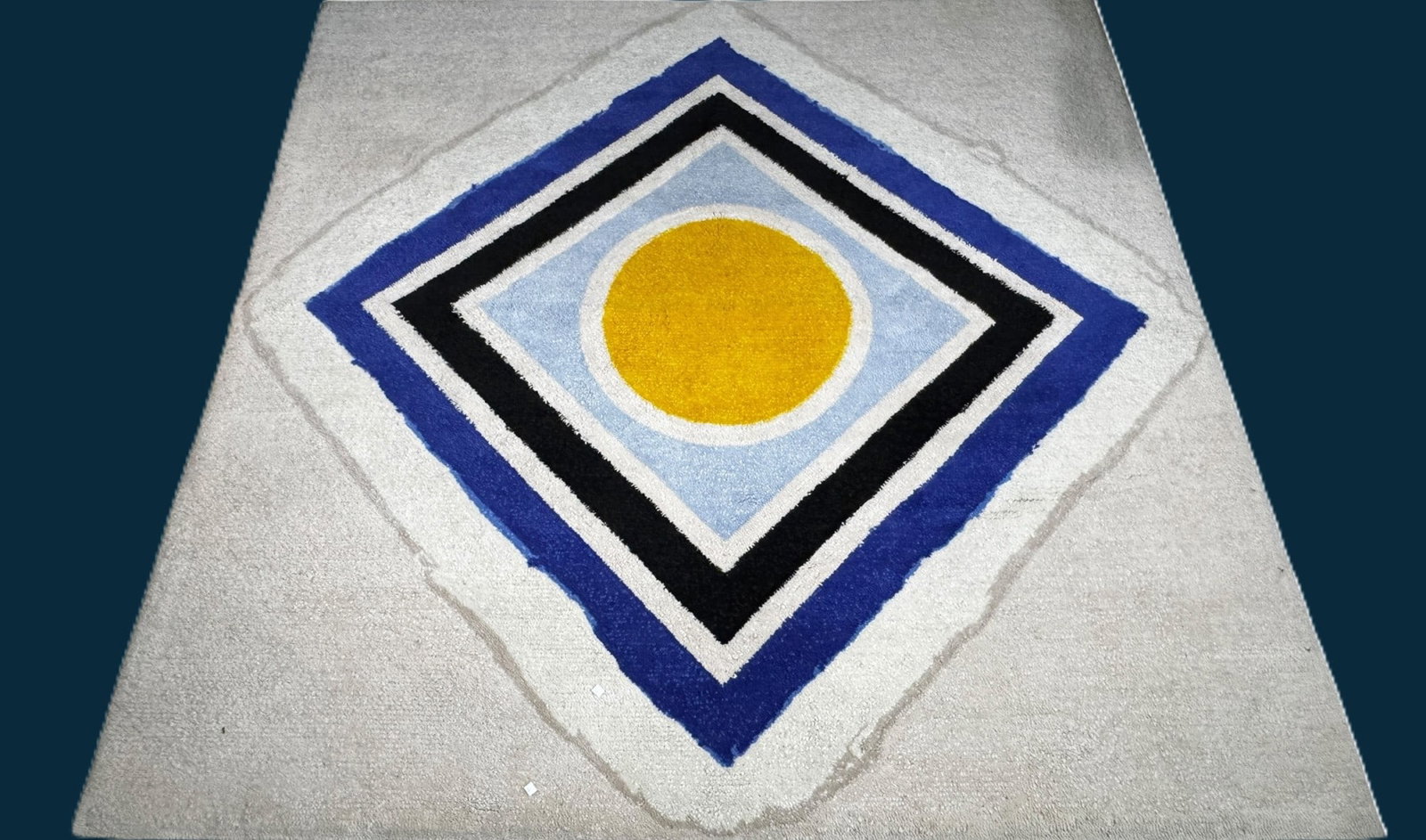 KENNETH NOLAND CONTEMPORARY RUG (1 of 5)