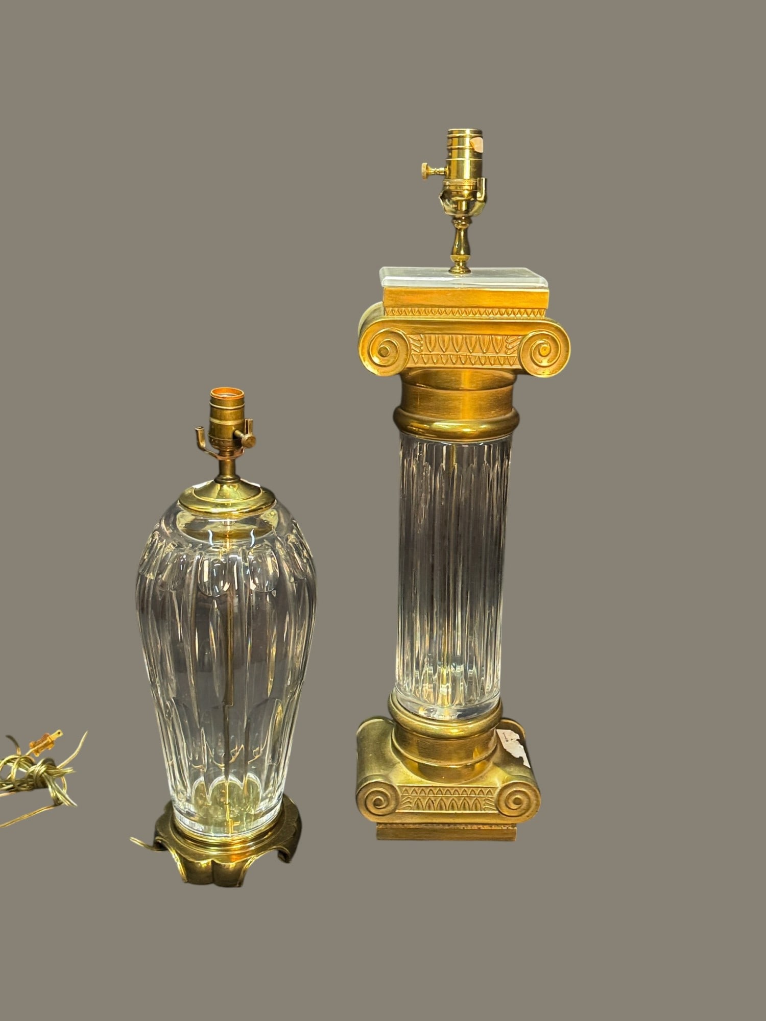 2 CUT CRYSTAL LAMPS (1 of 3)
