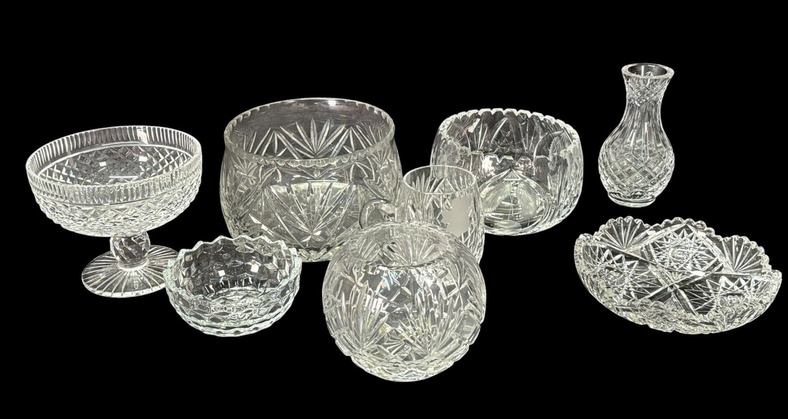 GROUP OF CUT CRYSTAL (9) (1 of 5)