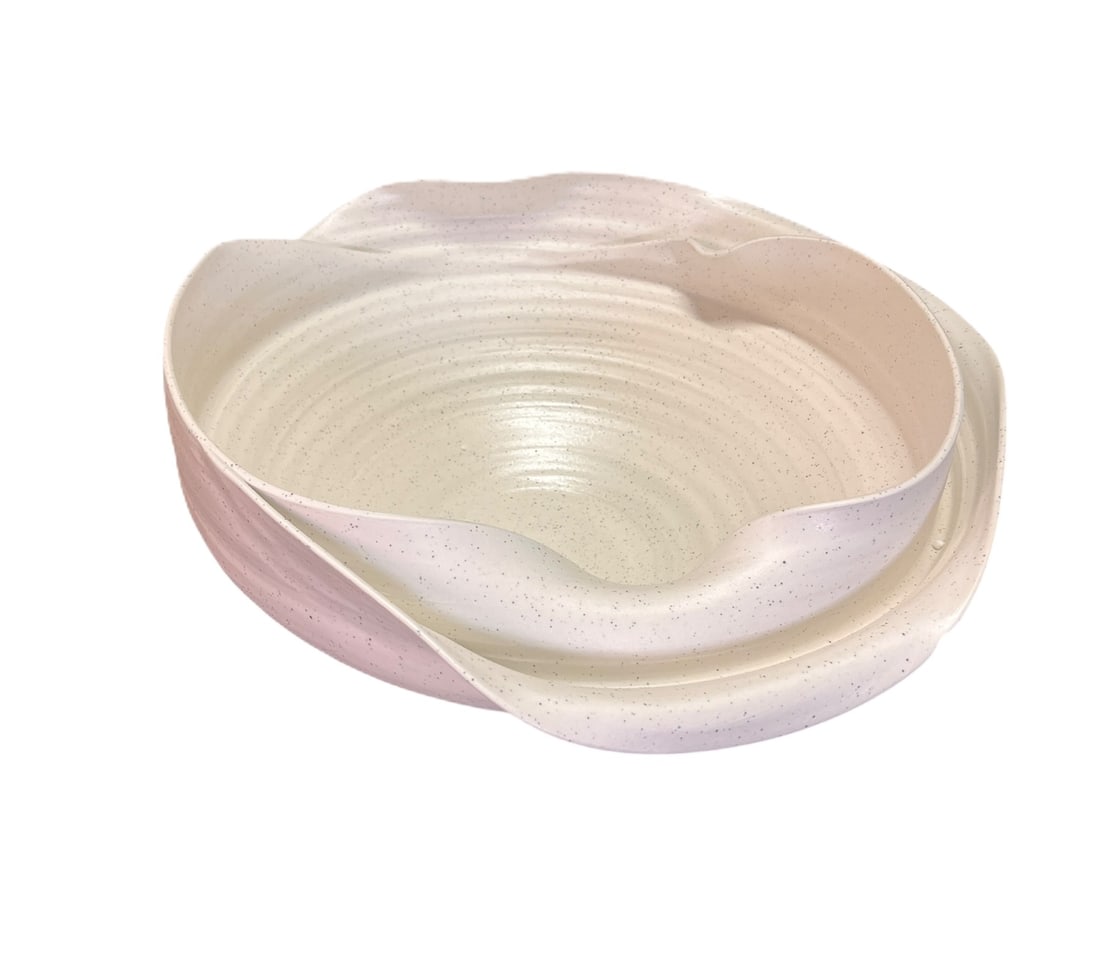 CREAM SPECKLED CERAMIC ART LARGE BOWL: LARGE CREAM SPECKLED CERAMIC ART BOWL. Height: 7 in. by Width: 18 in. by Depth: 18 in.