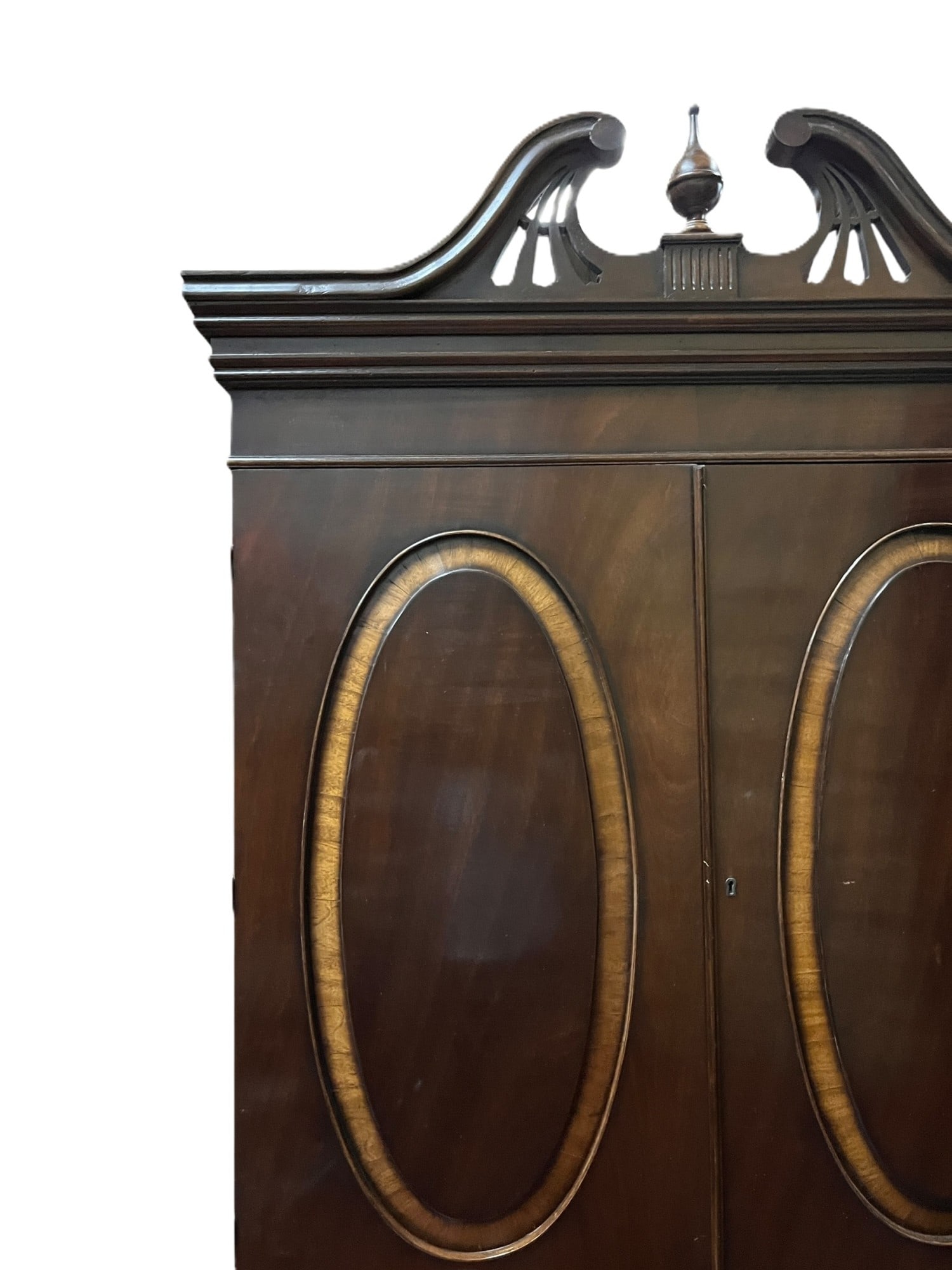 GEORGIAN STYLE LINEN PRESS - 2