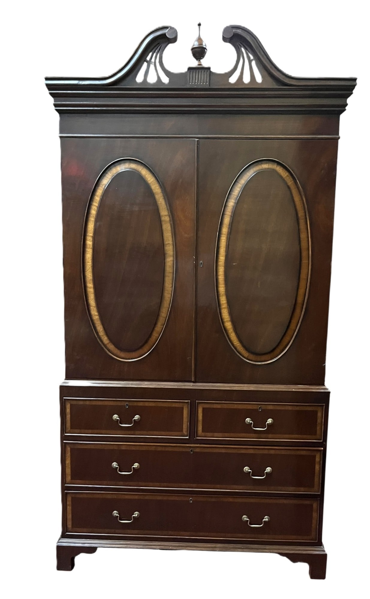 GEORGIAN STYLE LINEN PRESS - 4