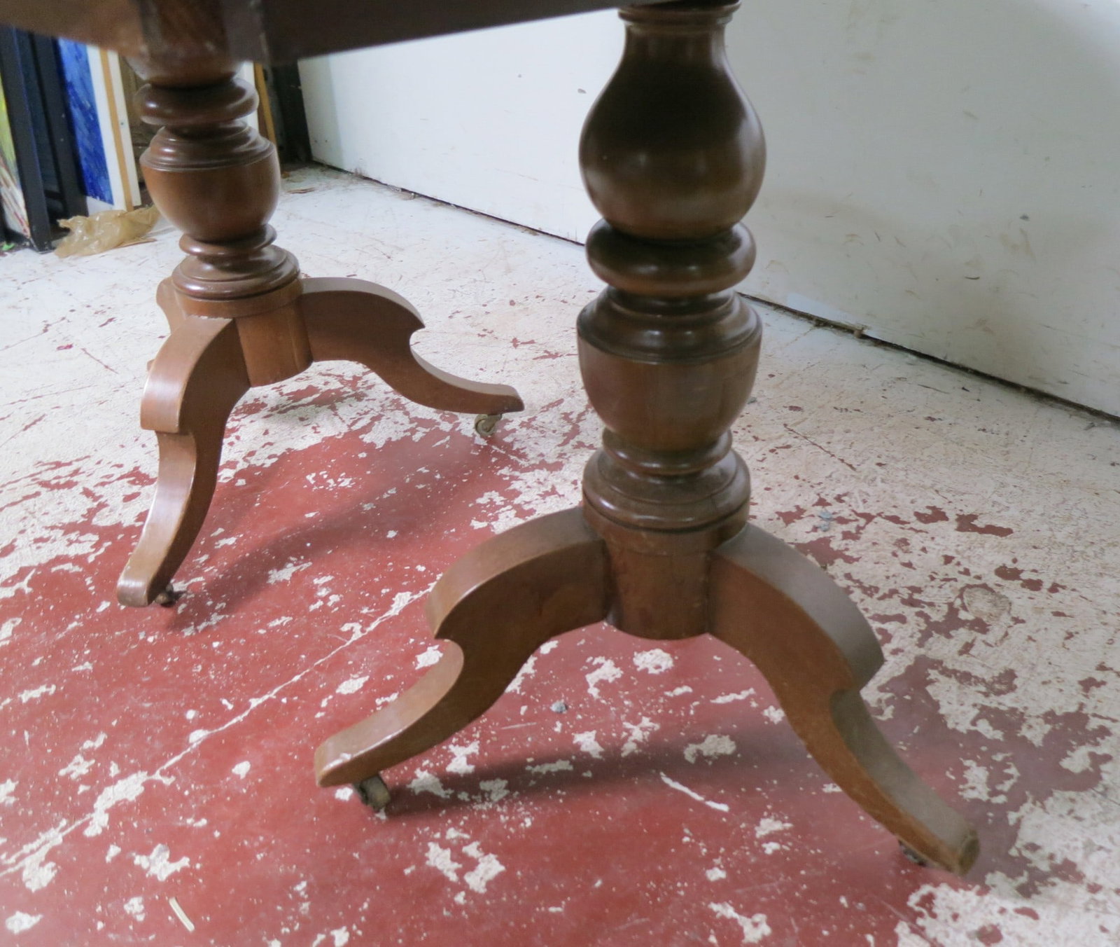 OVAL WOODEN DINING TABLE - 5
