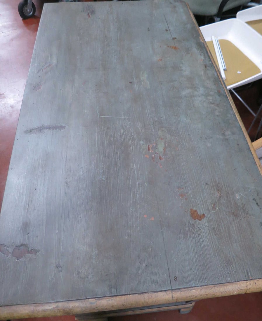 DISTRESSED FINISH CABINET - 4