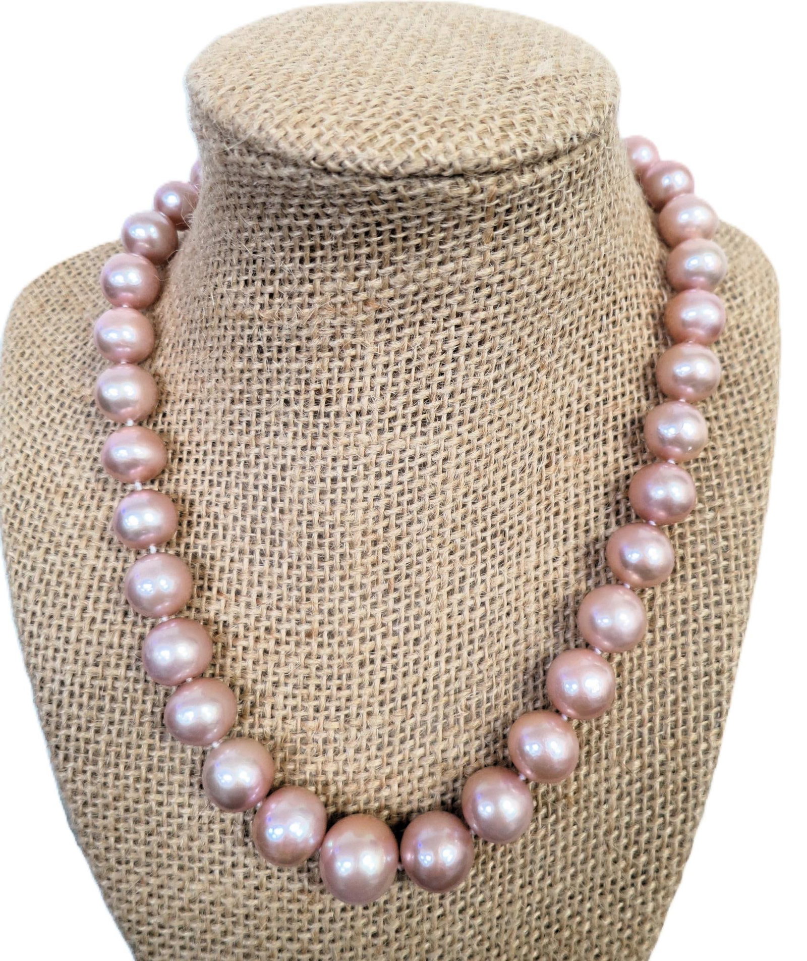 GRADUATED FRESH WATER PINK PEARL NECKLACE (1 of 9)
