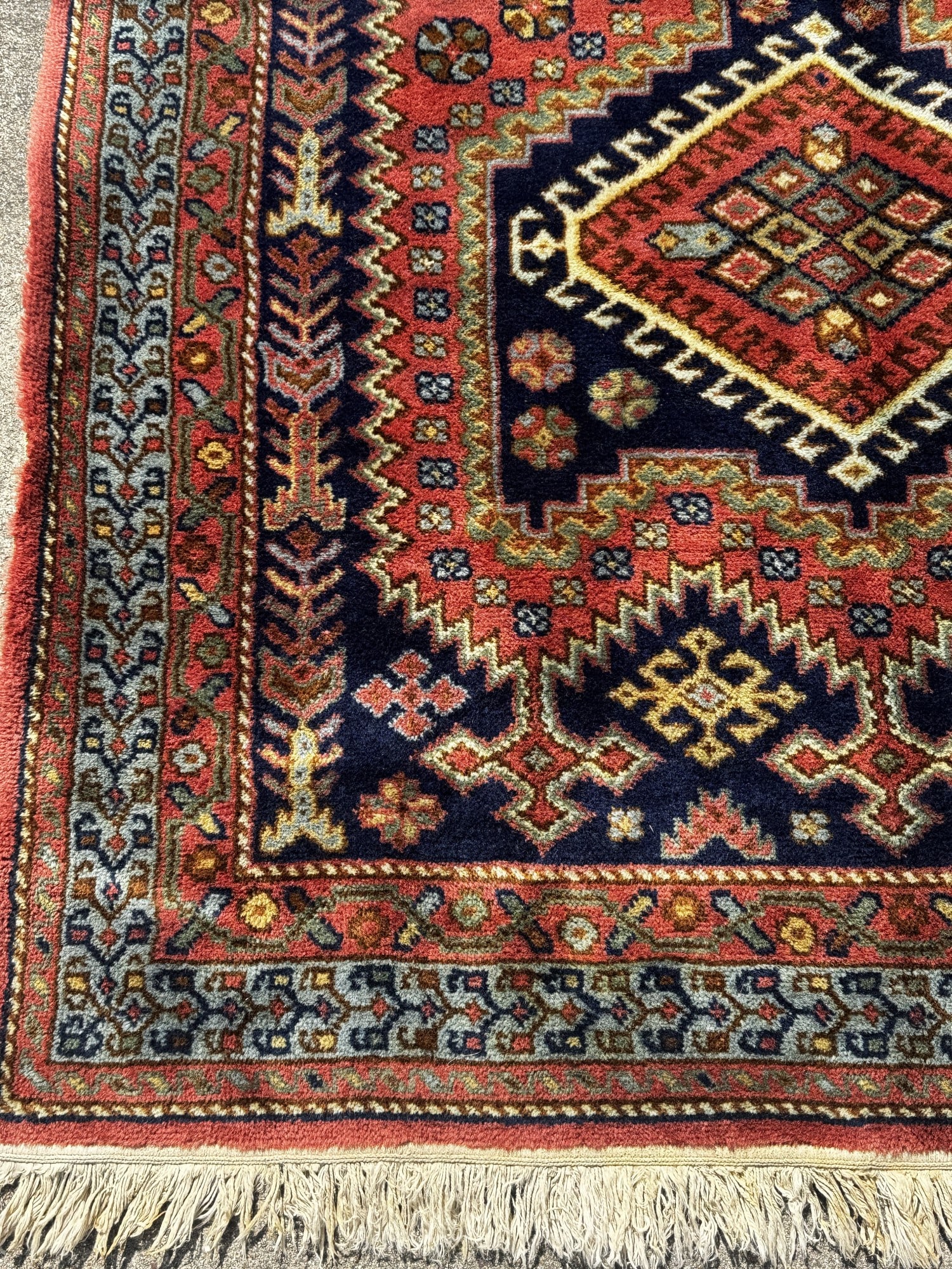 ANTIQUE HAND KNOTTED HAMADAN RUG - 3