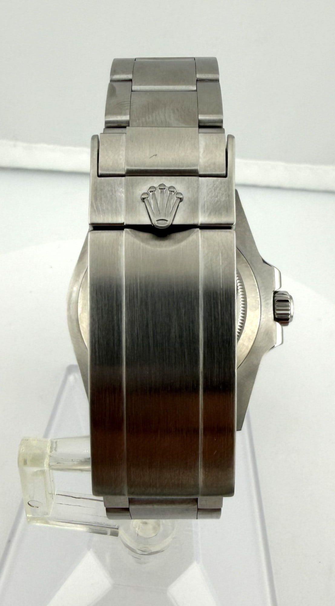 ROLEX SUBMARINER HULK 41MM CHRONOMETER (1 of 2)
