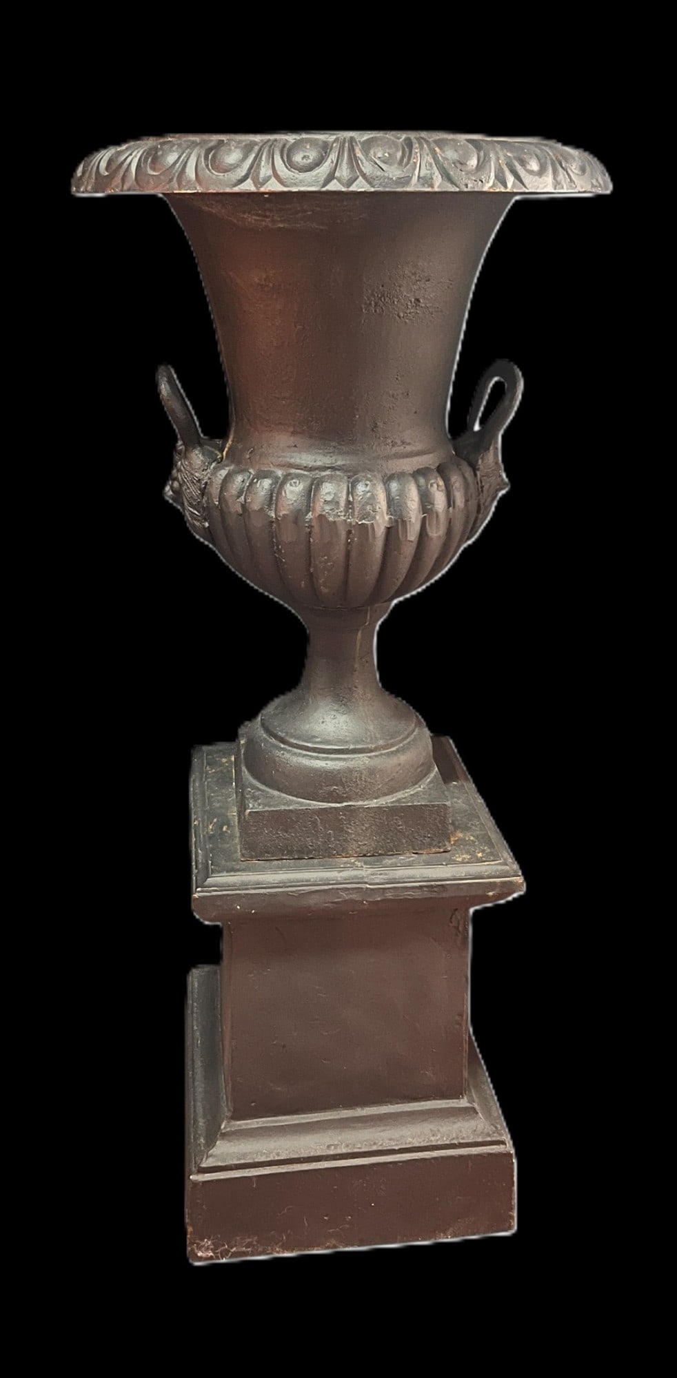 MONUMENTAL VICTORIAN STYLE CAST IRON GARDEN URN: MONUMENTAL VICTORIAN STYLE CAST IRON GARDEN URN. Height: 60 in. by Width: 25 in. by Depth: 25 in.