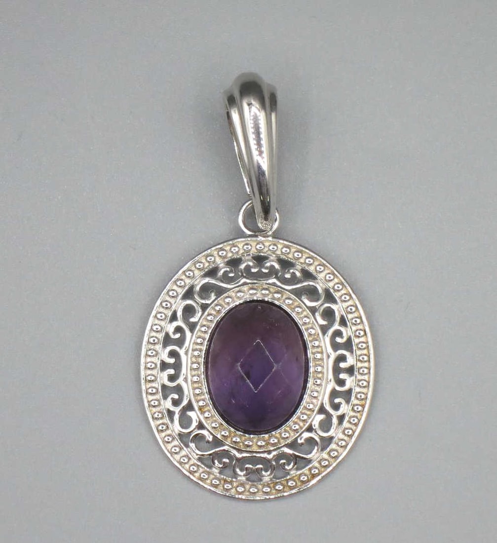 STERLING SILVER AMETHYST PENDANT (1 of 2)