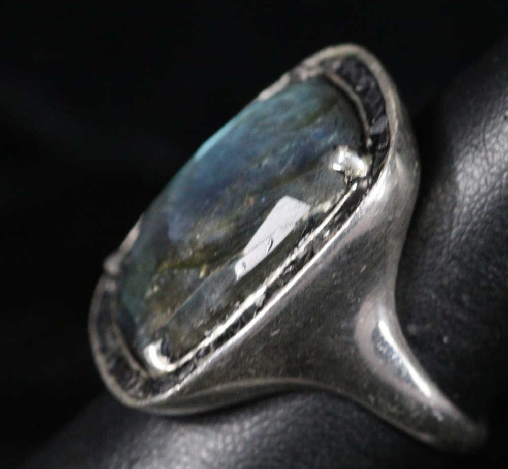 LABRADORITE STERLING SILVER SIZE 8.5 RING - 3