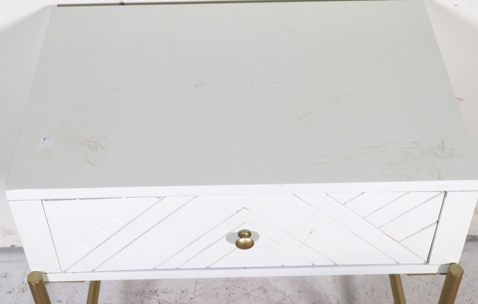 WHITE ONE DRAWER ACCENT TABLE - 4