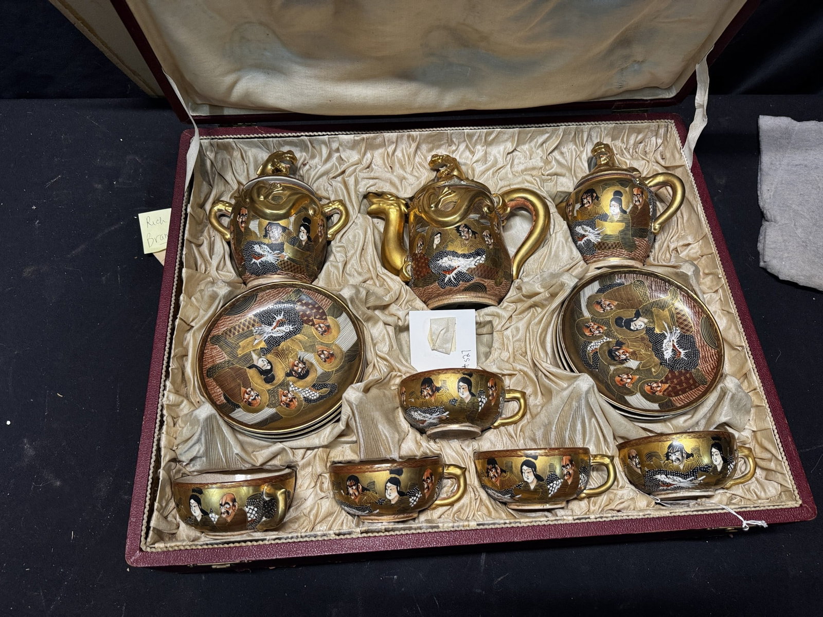 19th CENTURY SATSUMA TEA SET IN FITTED BOX (1 of 6)