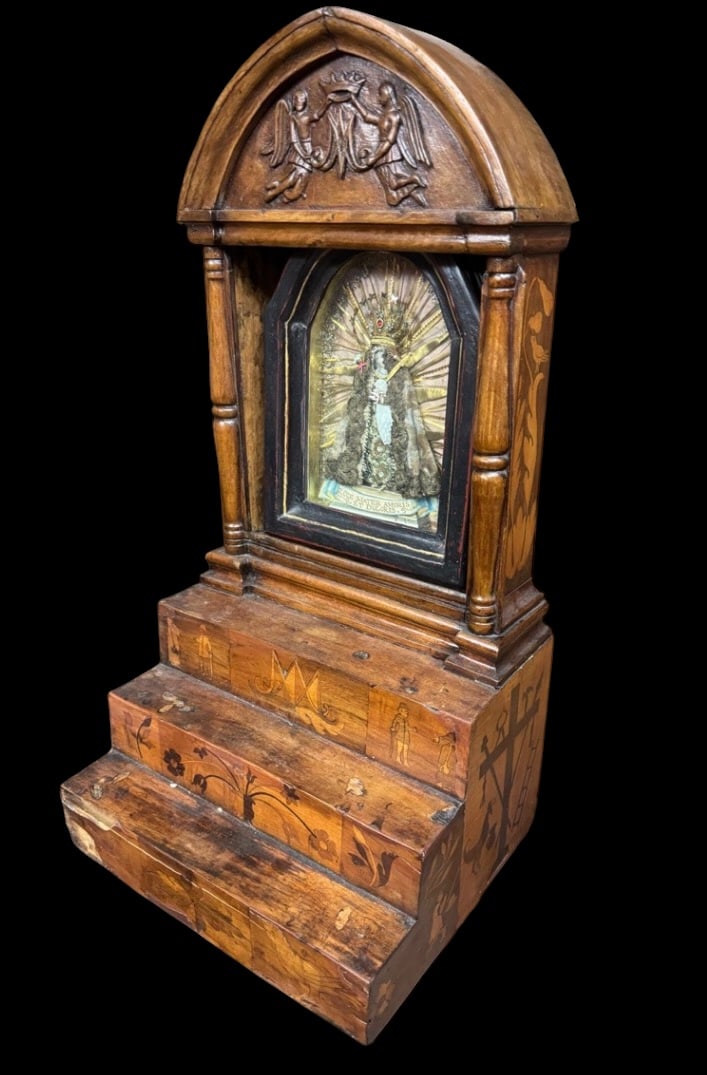 18TH C.MADONNA RELIQUARY AND TABERNACLE: 18TH C.MADONNA RELIQUARY AND TABERNACLE. Height: 13 in. by Width: 10 in.
