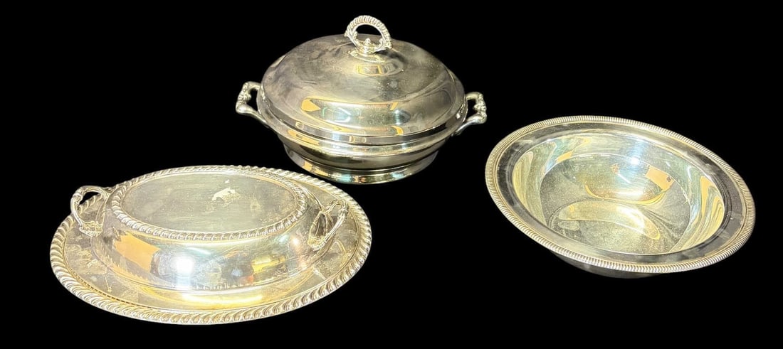 THREE SILVER PLATE SERVING PIECES (1 of 4)