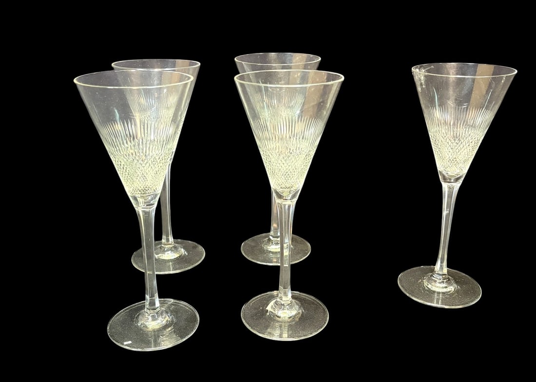 SET OF 5 CHAMPAGNE CUT FLUTES: SET OF 5 CHAMPAGNE CUT FLUTES Height: 4.8 in. by Width: 4 in. by Depth: 4 in.