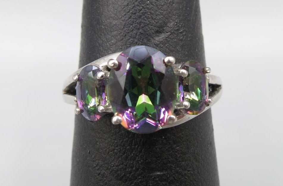LABRODORITE STERLING SILVER SIZE SEVEN RING (1 of 3)