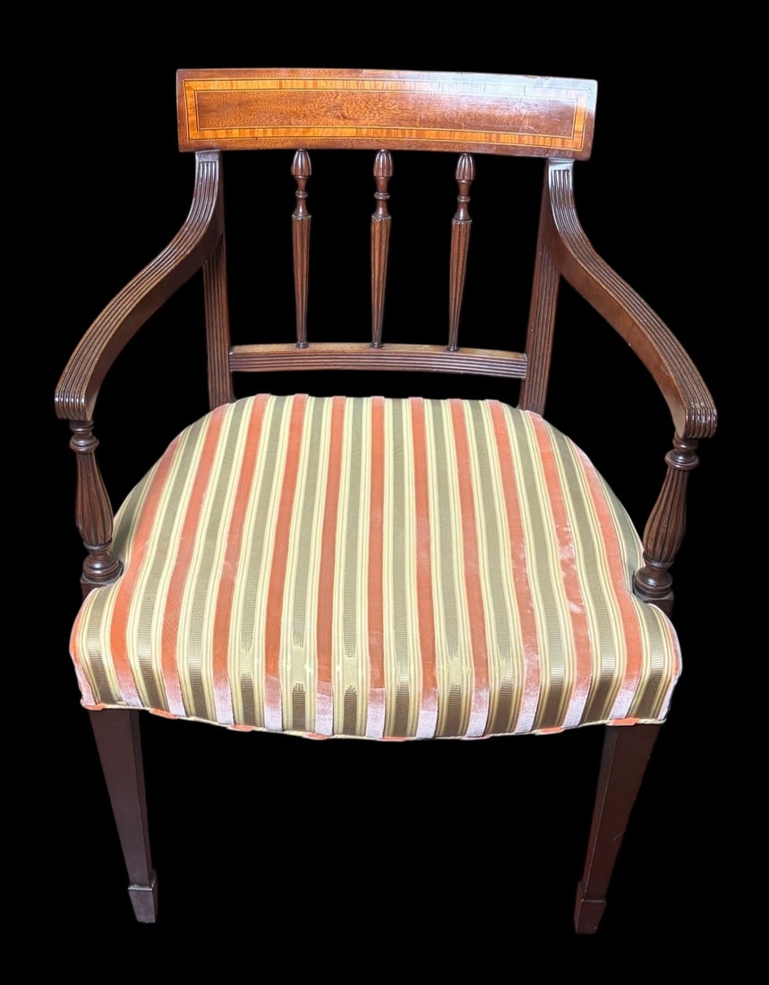 ANTIQUE GEORGIAN STYLE ARM CHAIR: ANTIQUE GEORGIAN STYLE ARM CHAIR Height: 33 in. by Width: 22.5 in. by Depth: 23 in.
