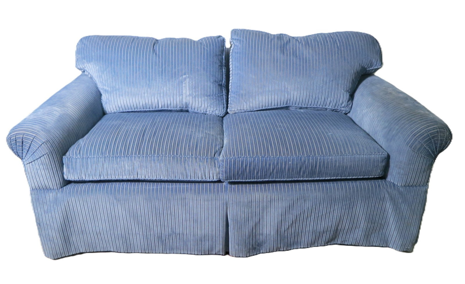VINTGAE VELVET UPHOLSTERED LOVESEAT: VINTGAE VELVET UPHOLSTERED LOVESEAT. Height: 33 in. by Width: 70 in. by Depth: 43 in.