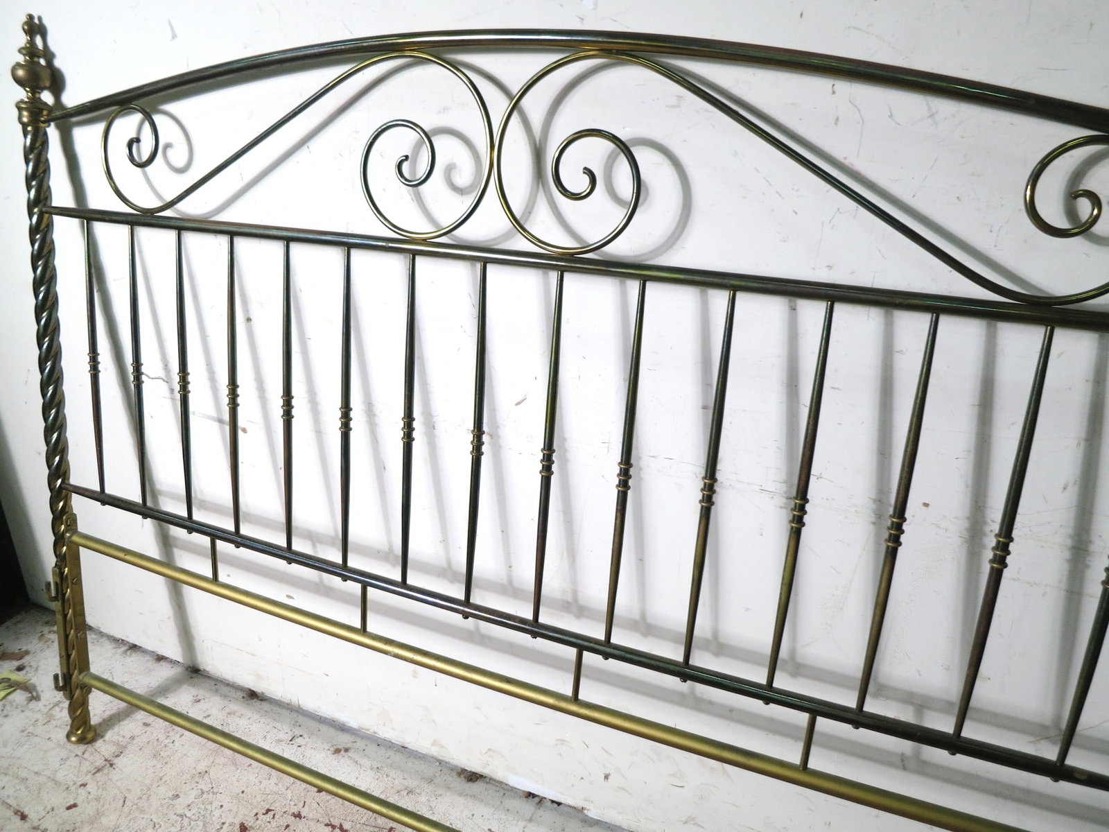BRASS HEADBOARD - 3