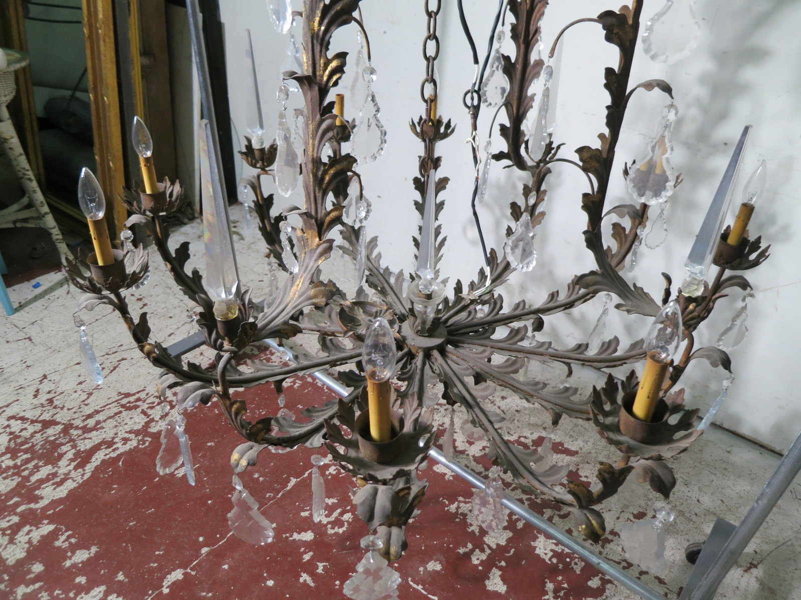 LARGE CHANDELIER - 4