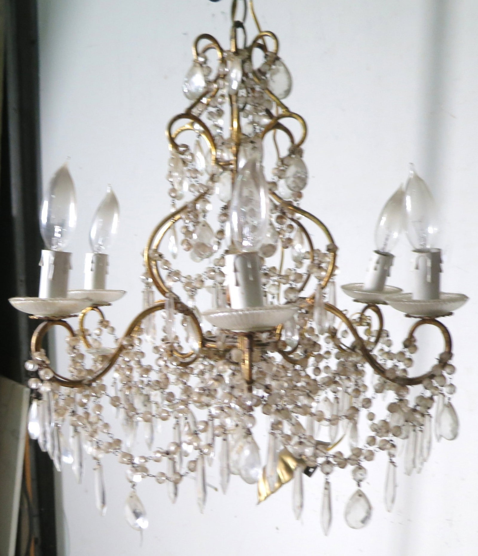 ANTIQUE CHANDELIER (1 of 2)