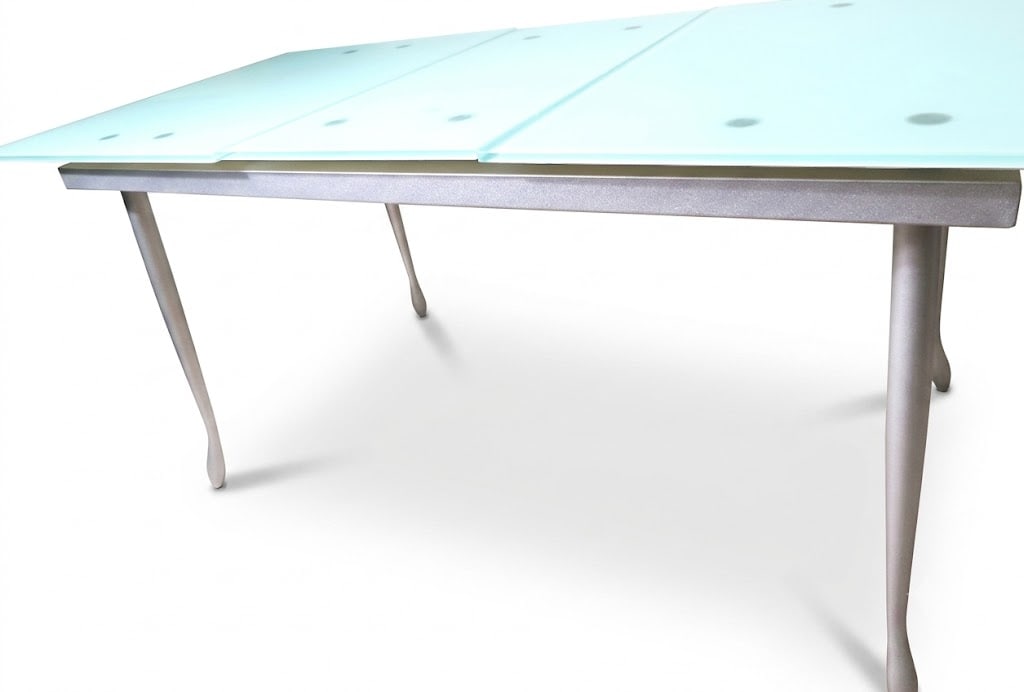 GLASS DINING TABLE ON METAL BASE: GLASS DINING TABLE ON METAL BASE