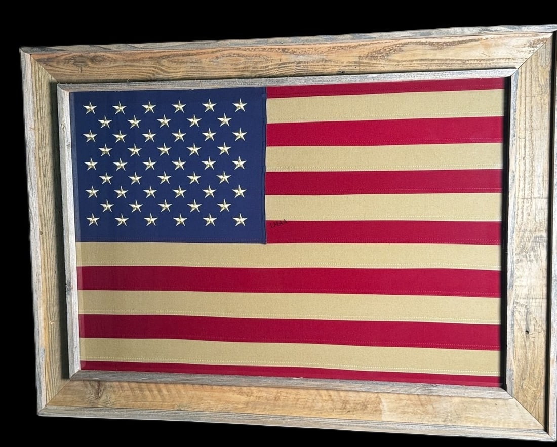 USA FLAG IN RECLAIMED WOOD: USA FLAG IN RECLAIMED WOOD Height: 30 in. by Width: 41