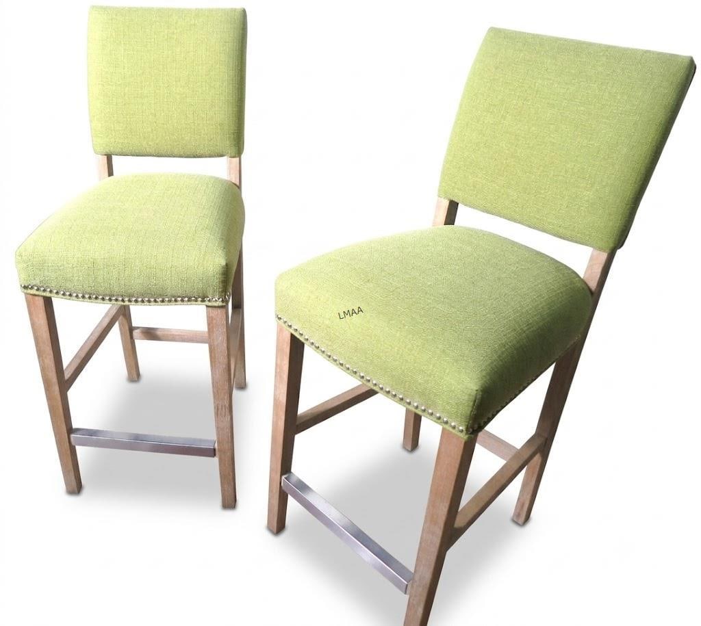 2 GREEN UPHOLSTERED BAR STOOLS: 2 GREEN UPHOLSTERED BAR STOOLS