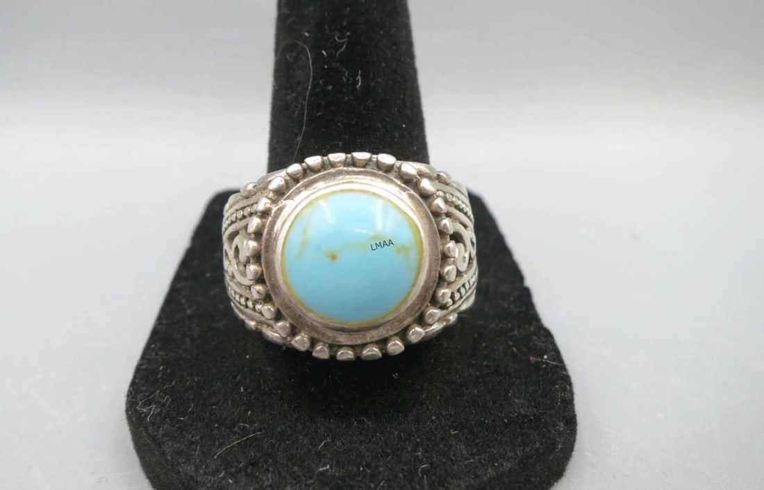 STERLING SILVER & TURQOISE MEN'S RING: STERLING SILVER & TURQOISE MEN'S RING. 9 GRAMS T.W. SIZE 10.